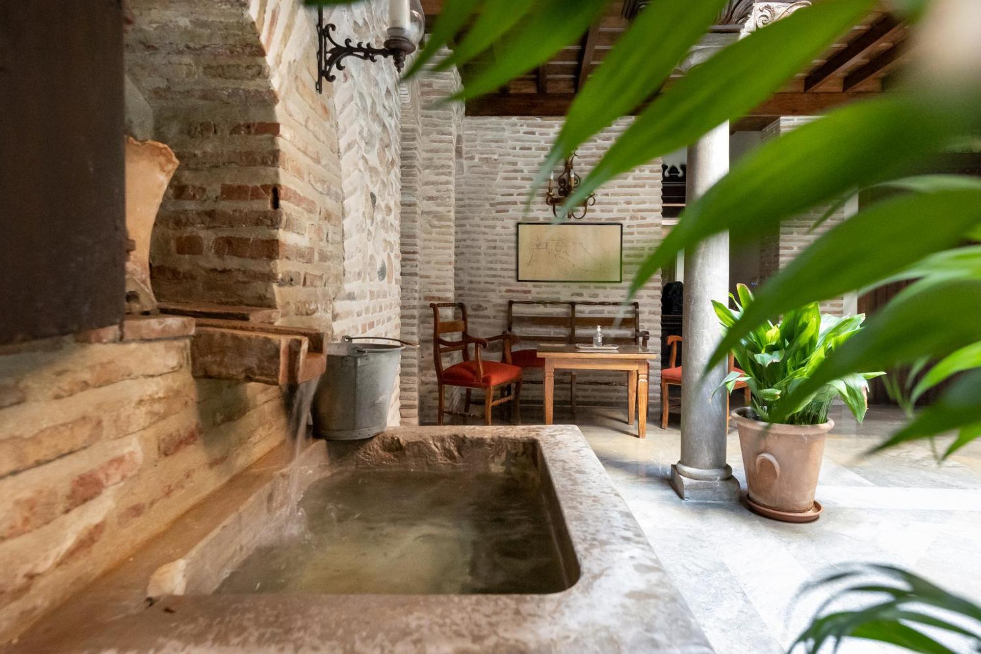 Apartamentos En Pleno Centro, Aljibe Rodrigo Del Campo 1C Гранада Экстерьер фото