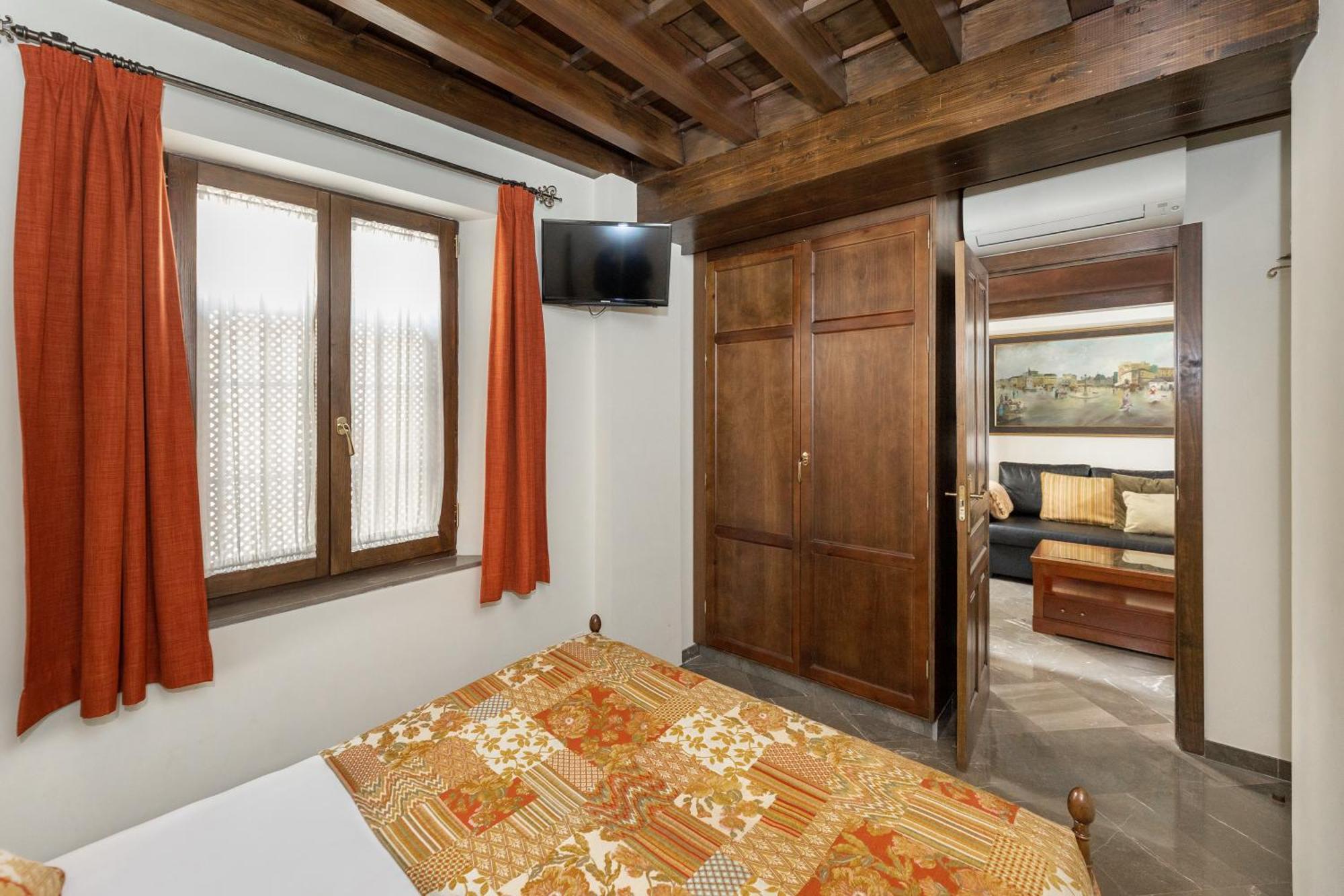 Apartamentos En Pleno Centro, Aljibe Rodrigo Del Campo 1C Гранада Экстерьер фото